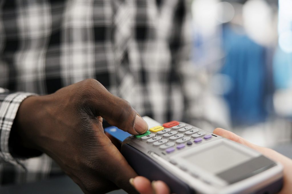 Client introducing credit card detalis